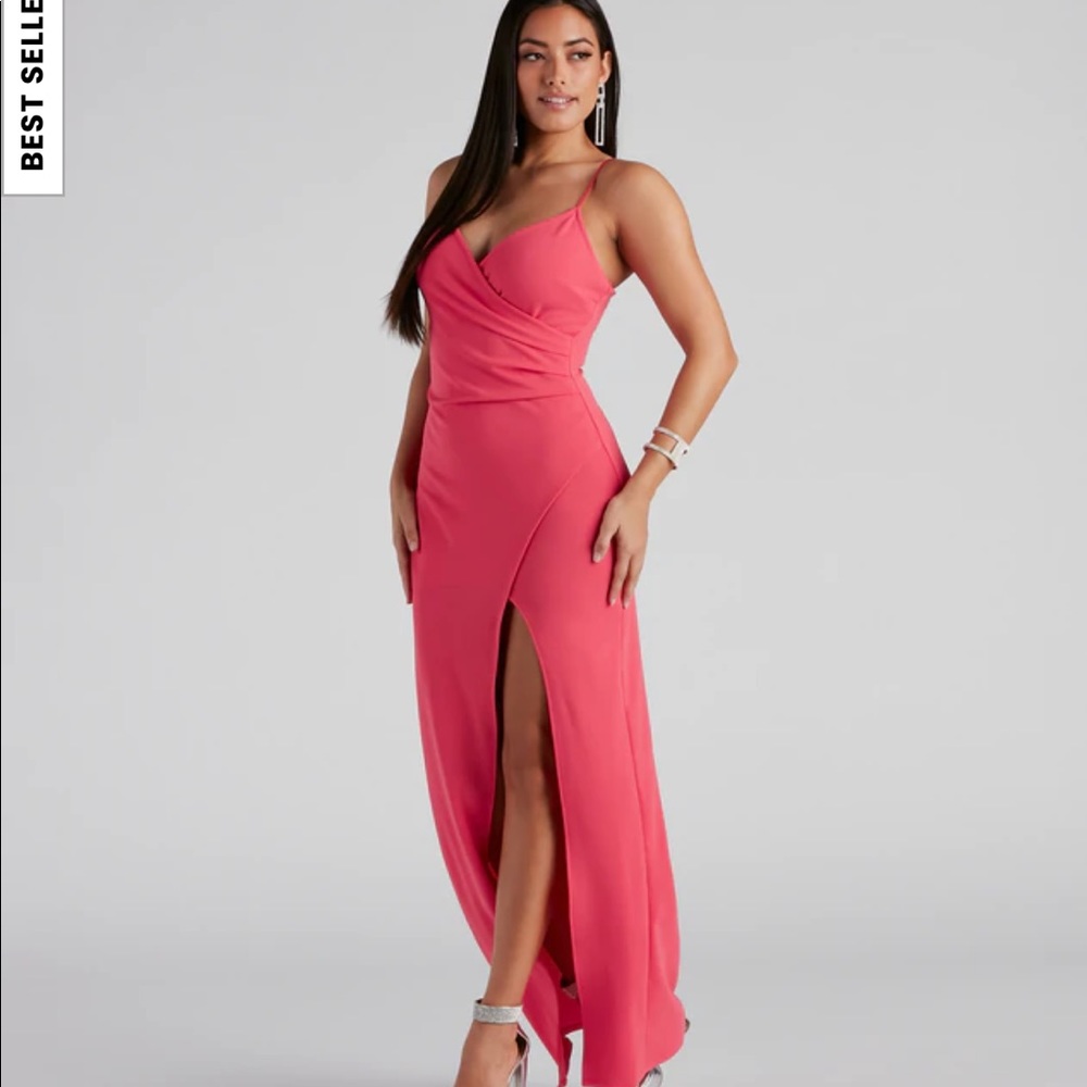 Windsor Sasha Formal Dress in Coral